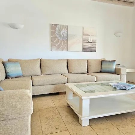 Magenta Villa *