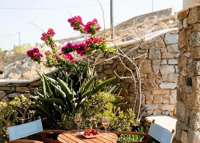 Magenta Mykonos Town